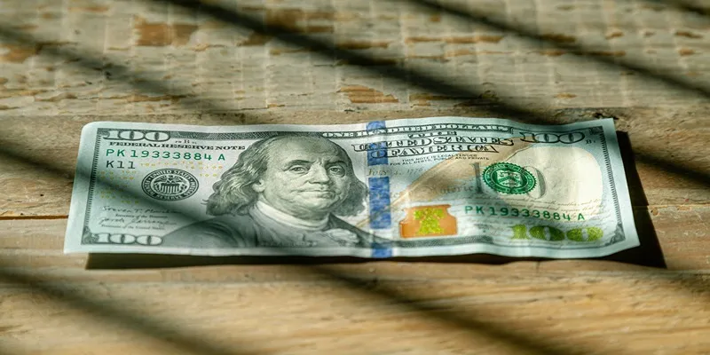 Calculating loan costs