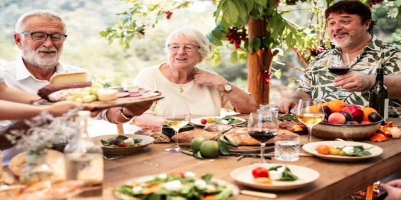 Italian restaurant dining
table