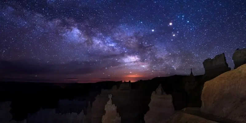 Starry night sky over Bryce
Canyon
