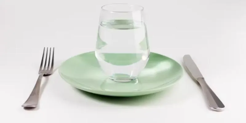 Comparing dry fasting and water fasting