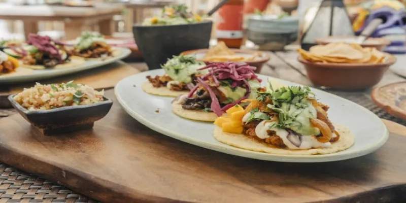 Authentic Tulum cuisine featuring cochinita
pibil