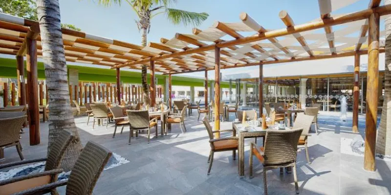 Dining at Barceló Maya Beach Resort
