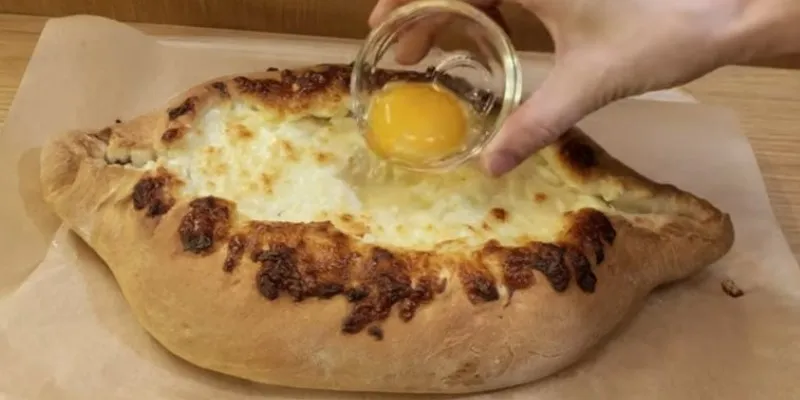 Adjarian Khachapuri with Egg and
Butter