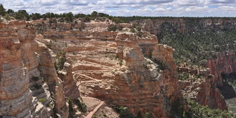 Aerial view of the Grand Canyon with Maverick
Helicopters