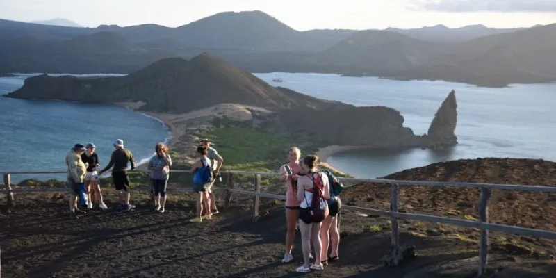 View from Cerro Dragón showcasing the diverse landscape of the Galápagos
Islands.